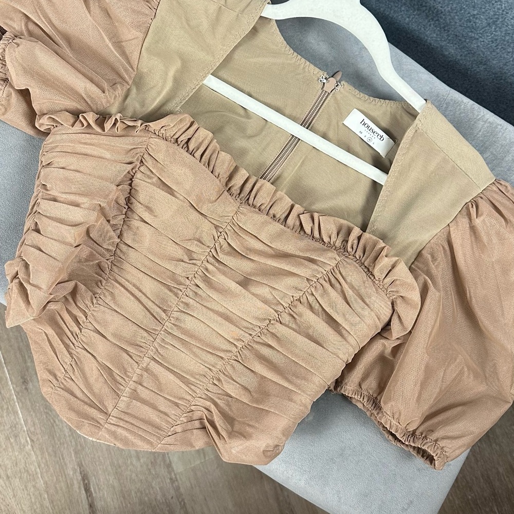 House of CB top